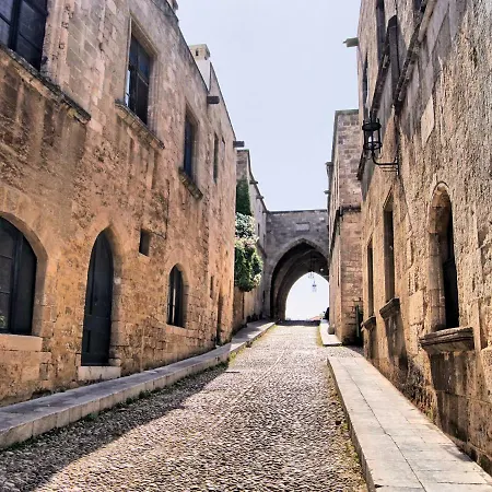 Butterfly Rhodes Old Town House *