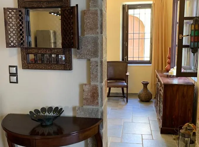 בית נופש Butterfly Rhodes Old Town House