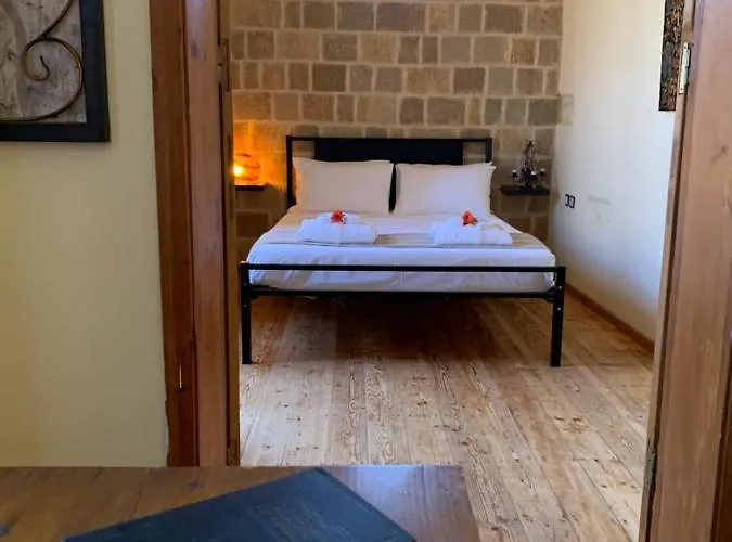 בית נופש Butterfly Rhodes Old Town House *