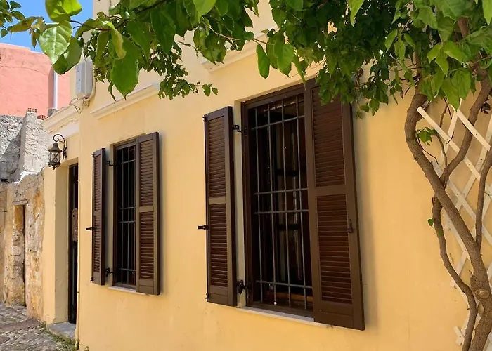 Butterfly Rhodes Old Town House * עיר רודוס